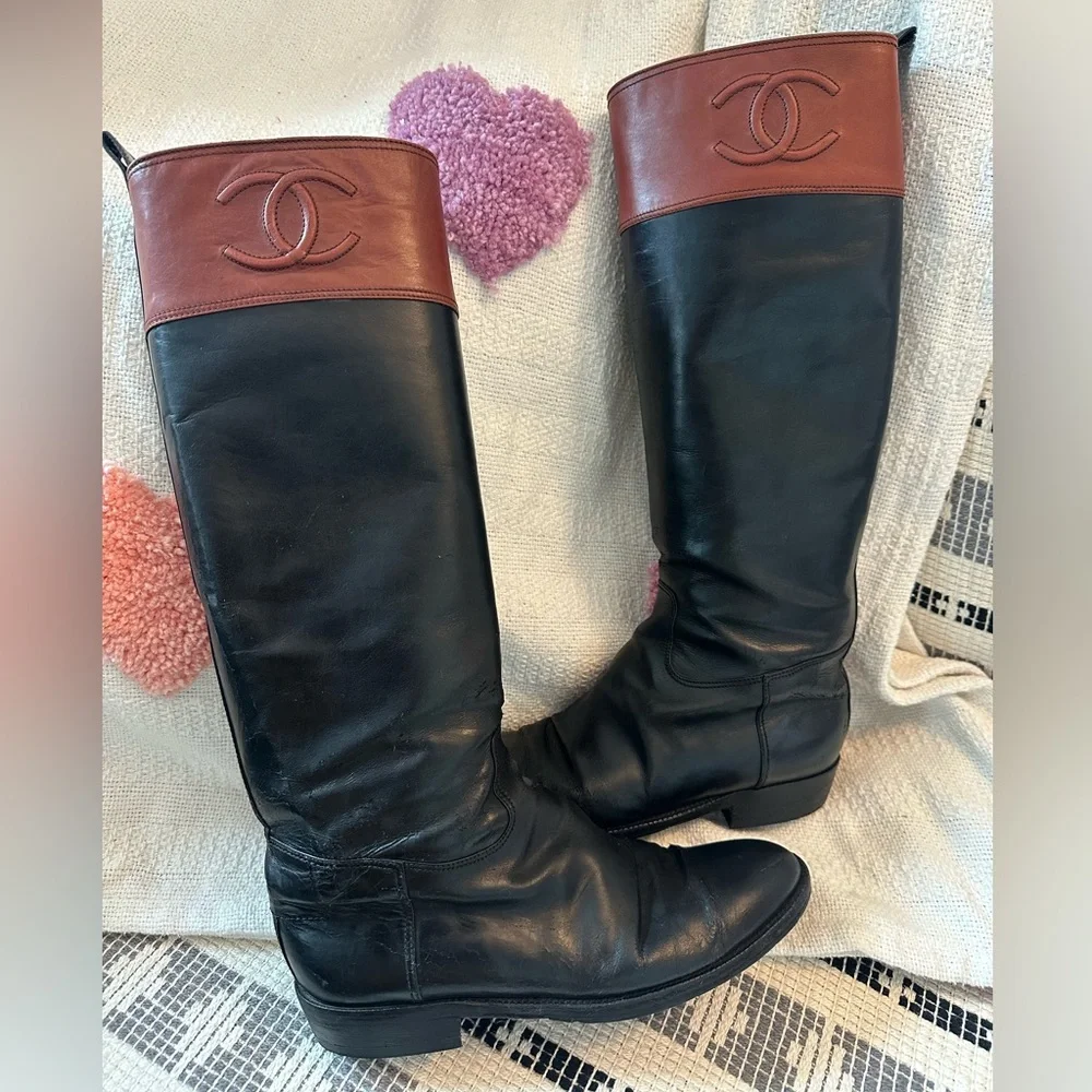 Classic Vintage CHANEL Tall Black and Brown Leather Riding Boots. Size 36.5 - Picture 1 of 15
